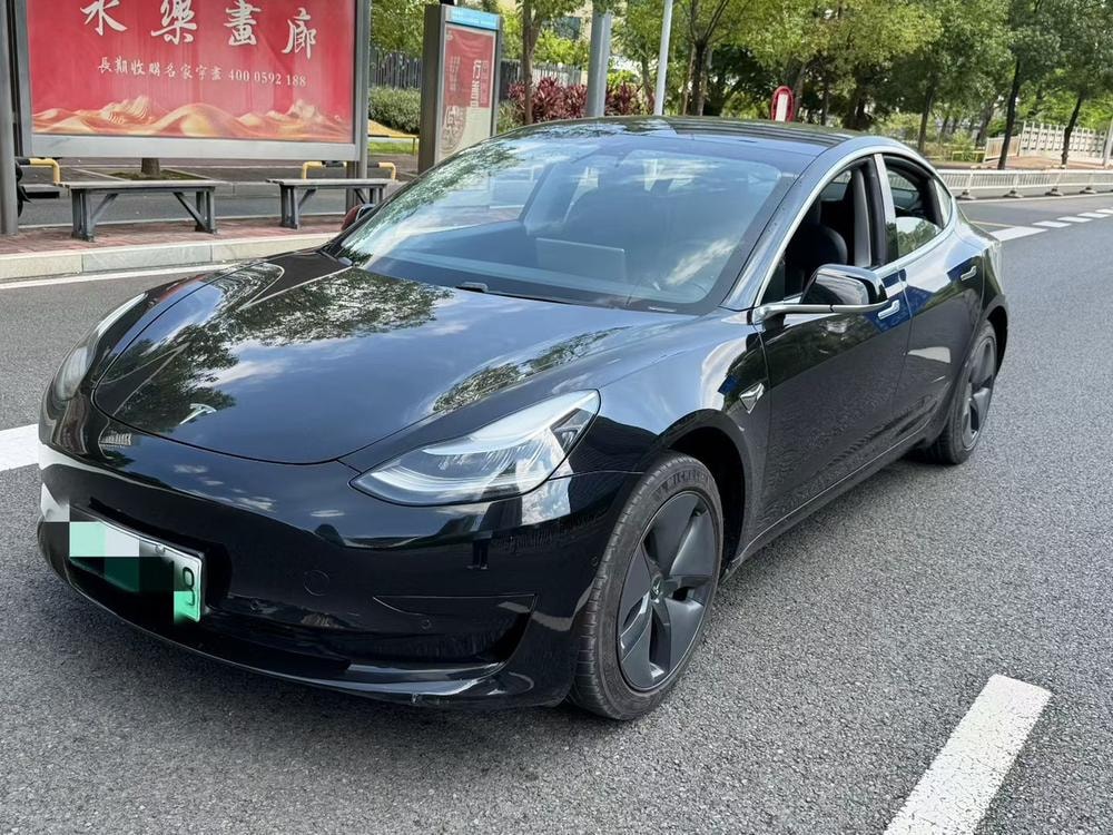 Tesla Model 3 2020 — фото автомобиля