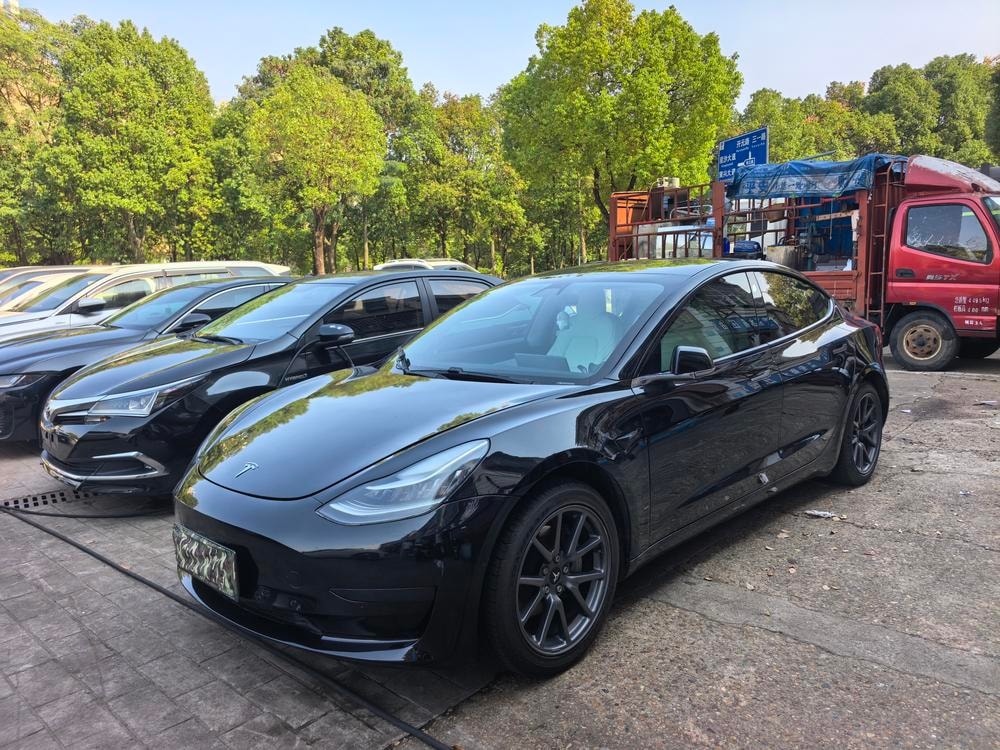 Tesla Model 3 2020 — фото автомобиля 1