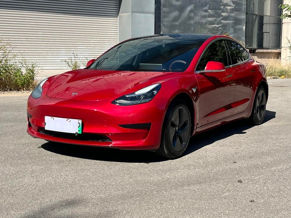 Tesla Model 3 2020 — фото автомобиля