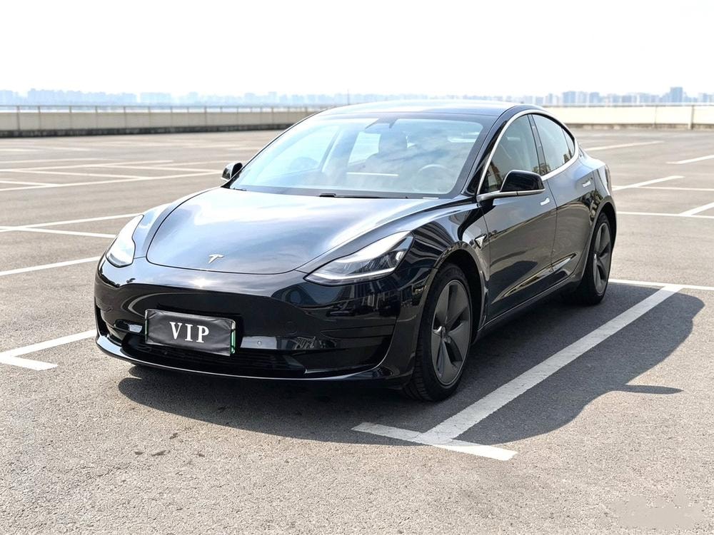 Tesla Model 3 2020 — фото автомобиля
