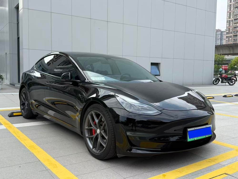 Tesla Model 3 2021 — фото автомобиля 1