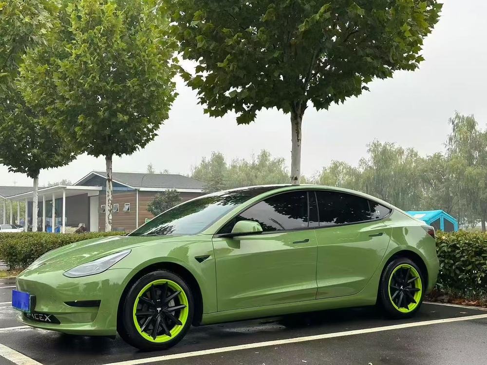 Tesla Model 3 2022 — фото автомобиля