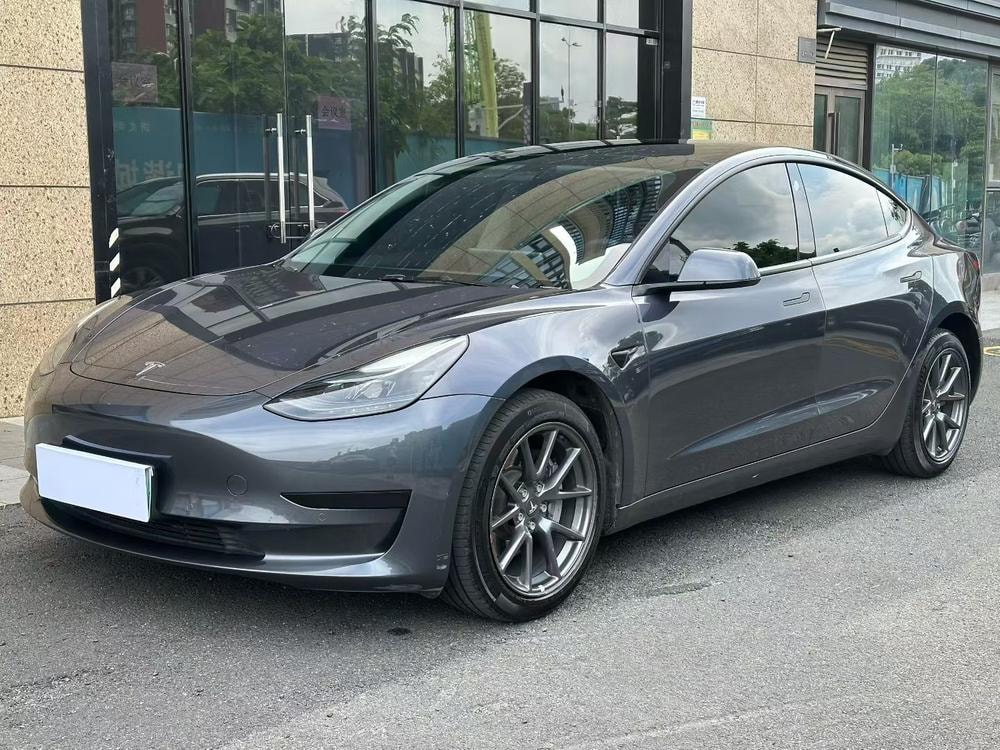 Tesla Model 3 2021 — фото автомобиля 1