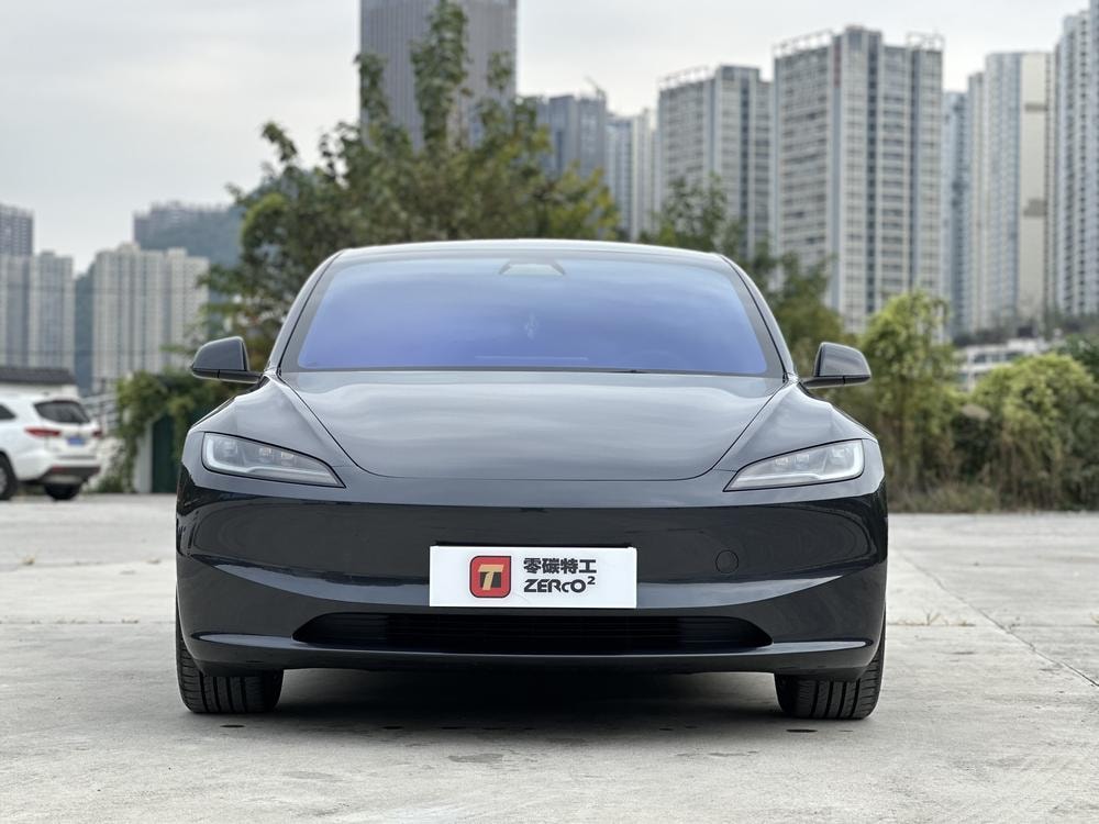 Tesla Model 3 2023 — фото автомобиля