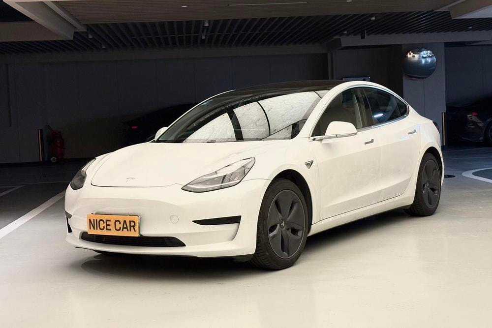 Tesla Model 3 2020 — фото автомобиля