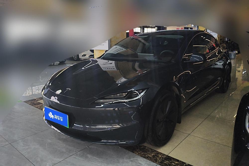 Tesla Model 3 2025 — фото автомобиля