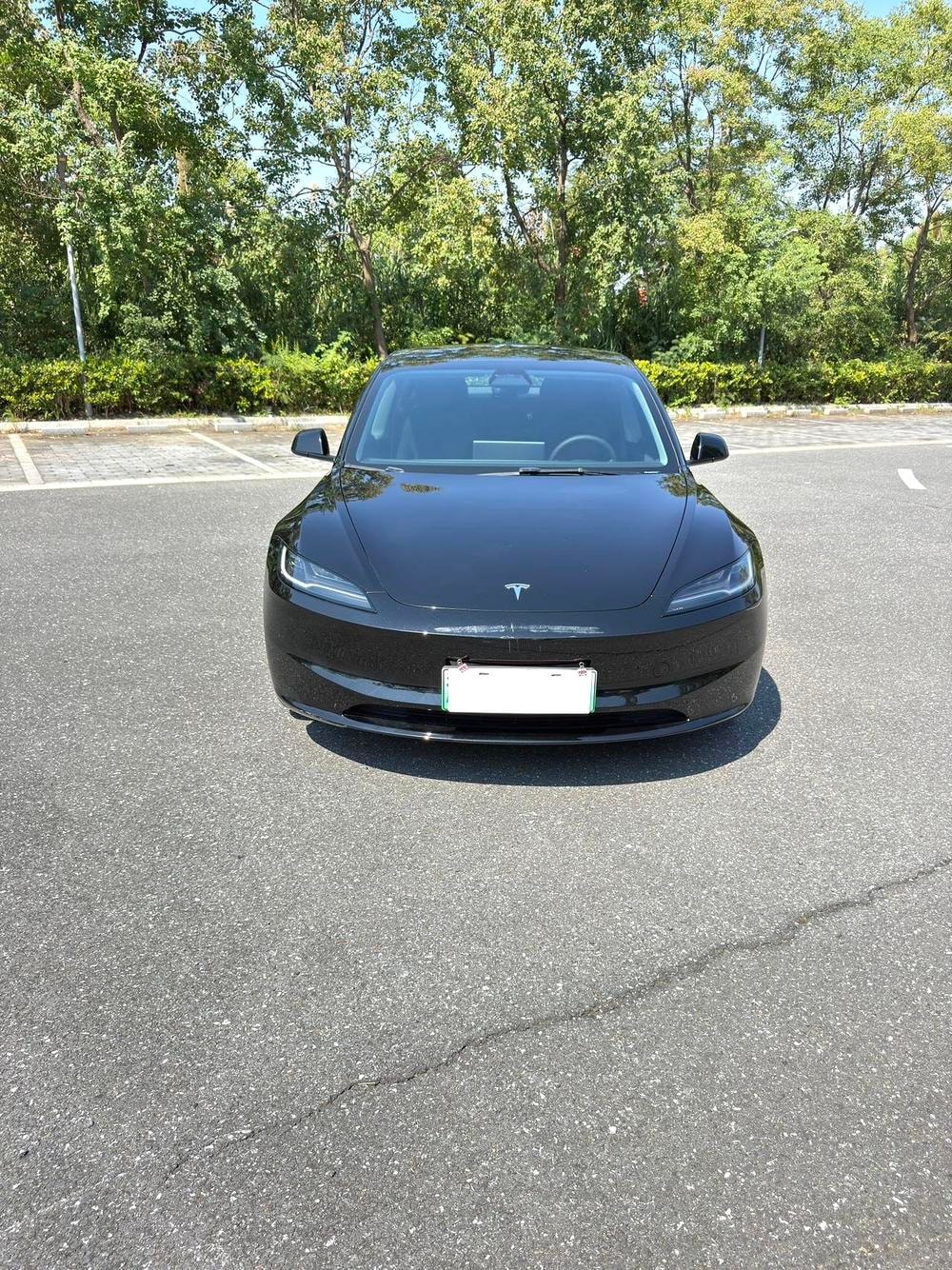 Tesla Model 3 2025 — фото автомобиля