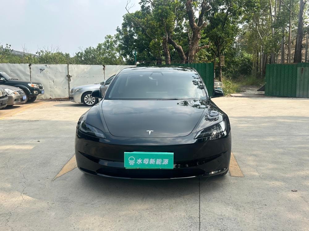Tesla Model 3 2023 — фото автомобиля