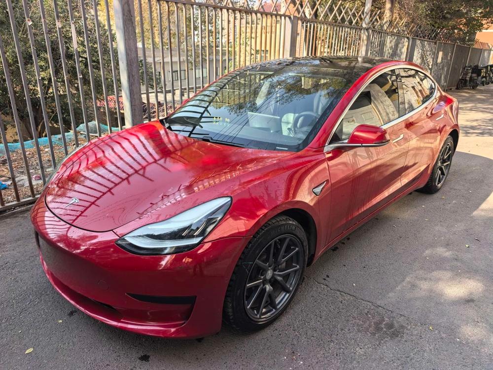 Tesla Model 3 2020 — фото автомобиля