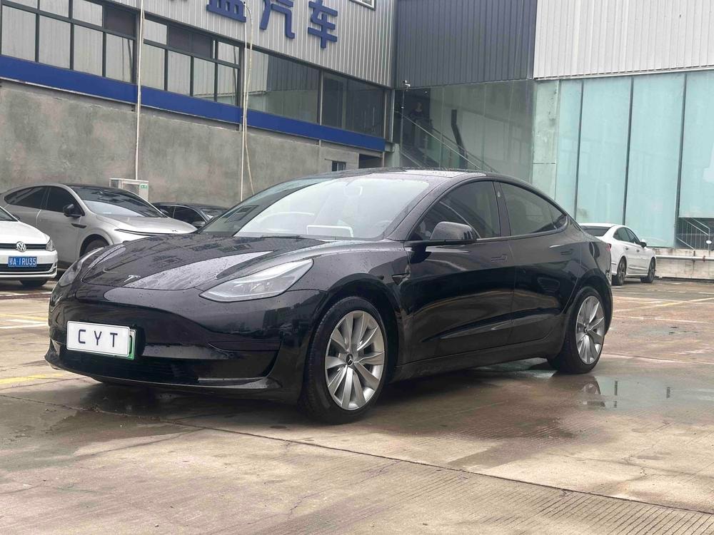 Tesla Model 3 2022 — фото автомобиля