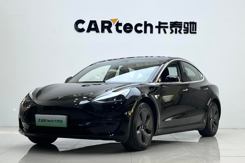 Tesla Model 3 2020 — фото автомобиля