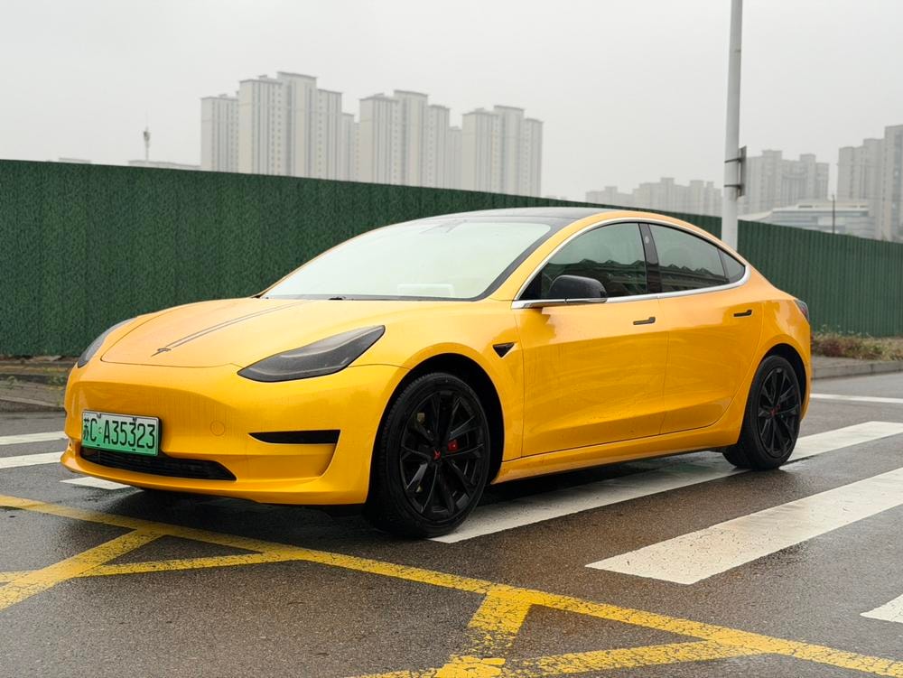 Tesla Model 3 2020 — фото автомобиля