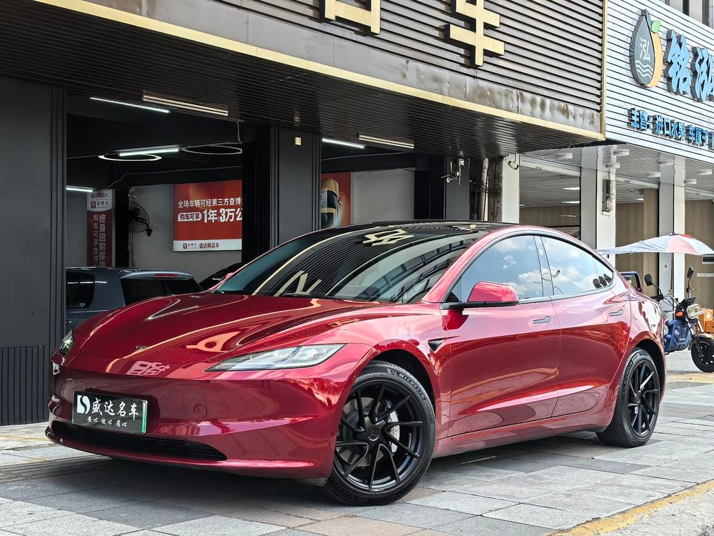 Tesla Model 3 2023 — фото автомобиля 1