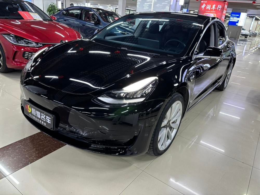 Tesla Model 3 2020 — фото автомобиля