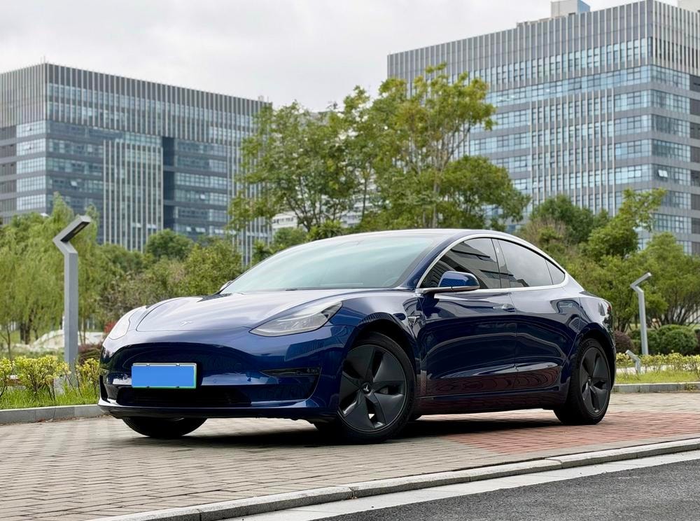 Tesla Model 3 2020 — фото автомобиля 1
