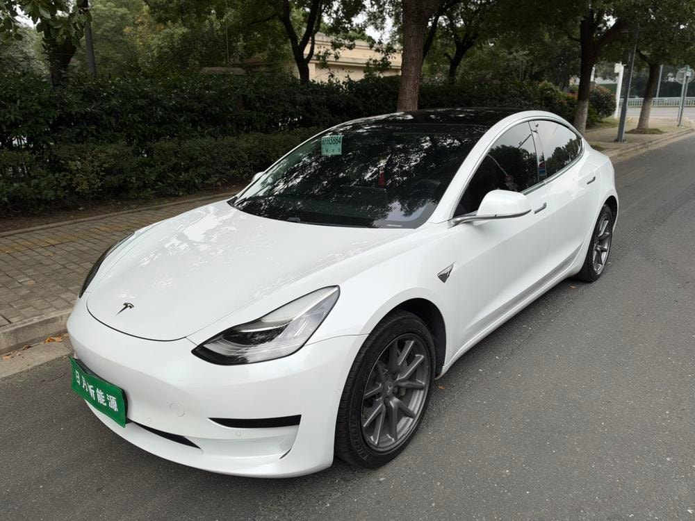 Tesla Model 3 2020 — фото автомобиля