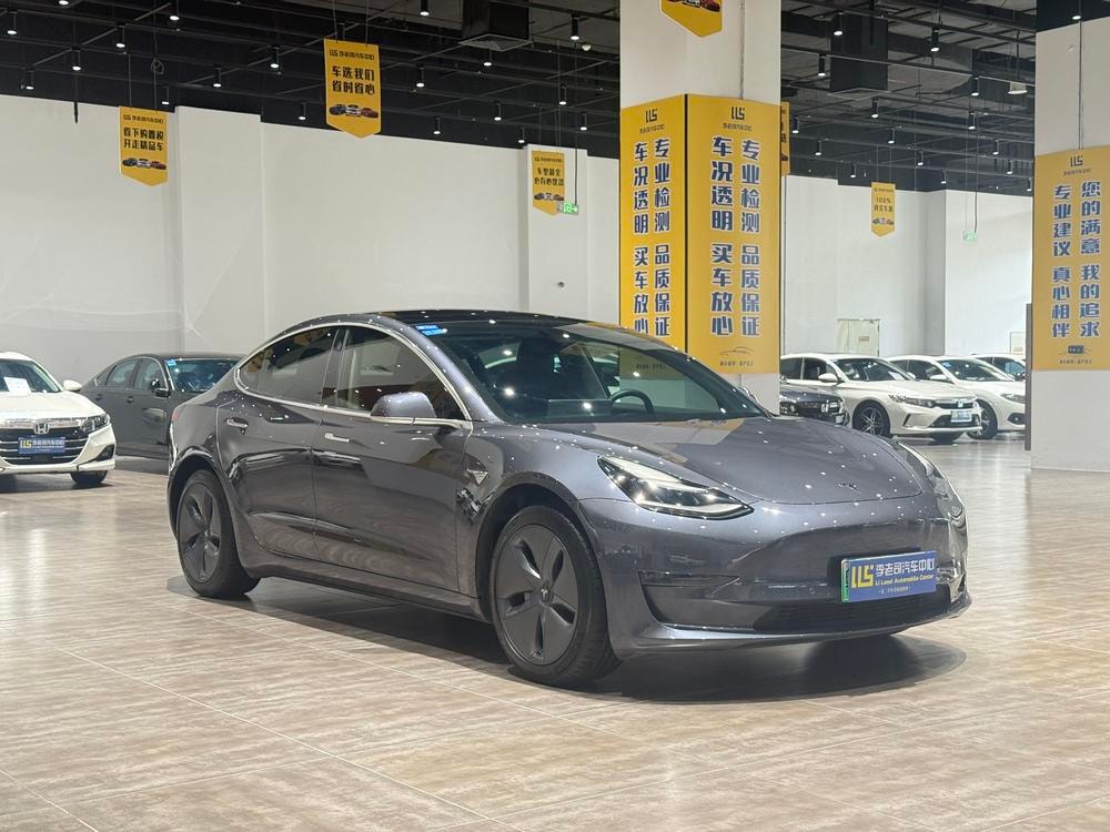 Tesla Model 3 (Import) 2019 — фото автомобиля