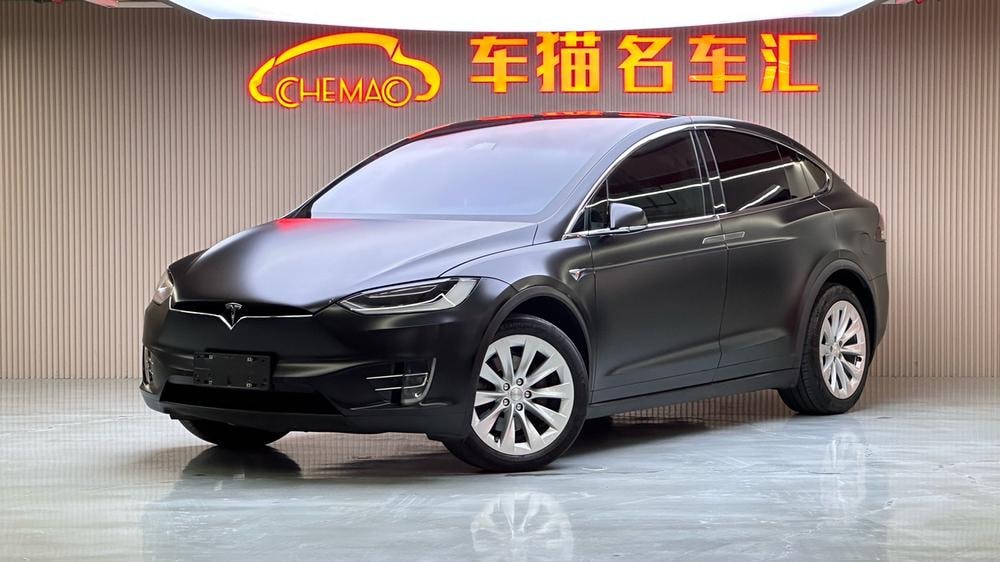 Tesla Model X 2017 — фото автомобиля