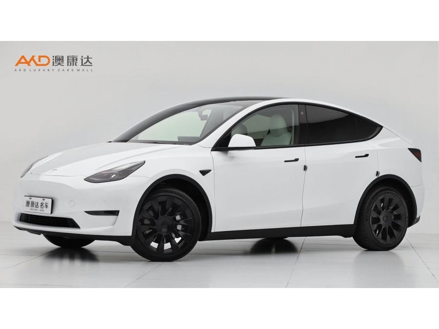 Tesla Model Y 2023 — фото автомобиля 1