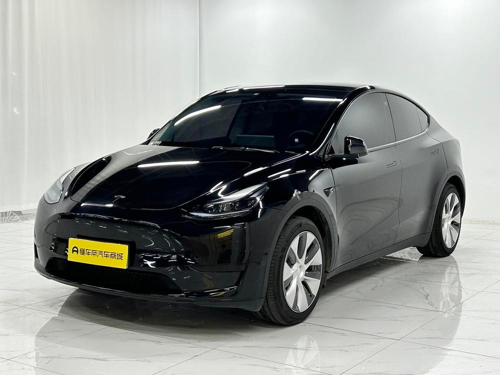 Tesla Model Y 2022 — фото автомобиля