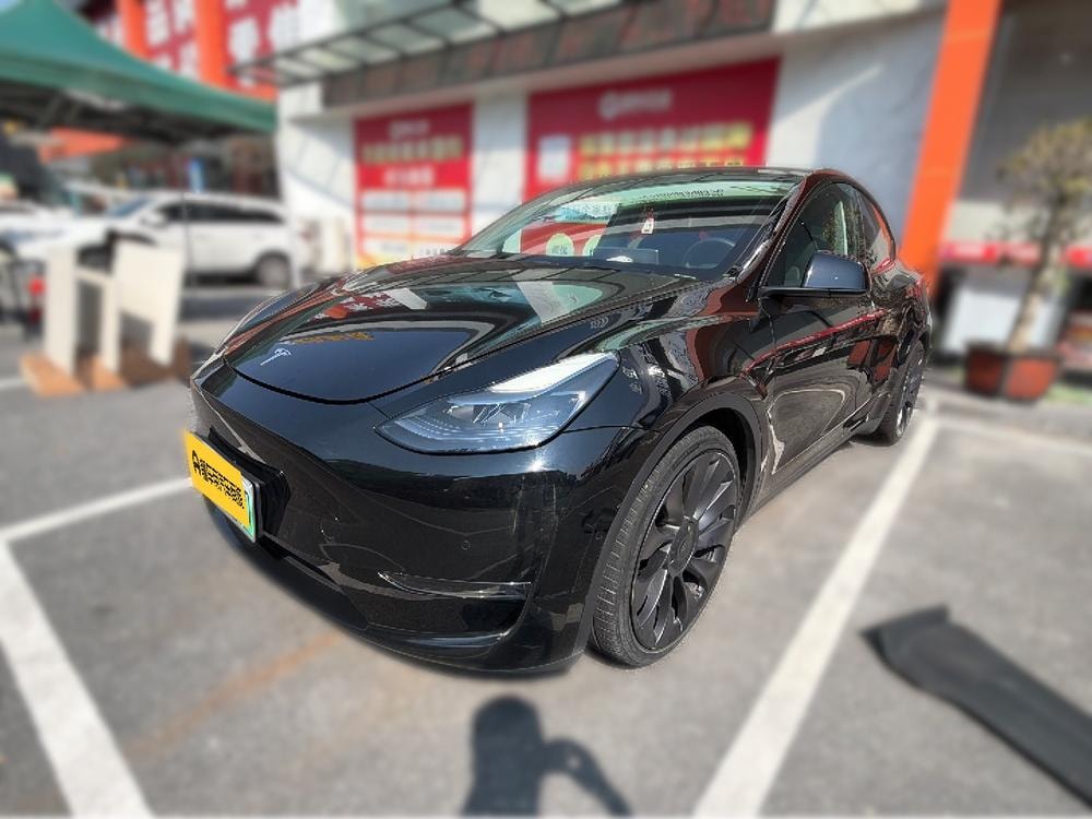 Tesla Model Y 2022 — фото автомобиля