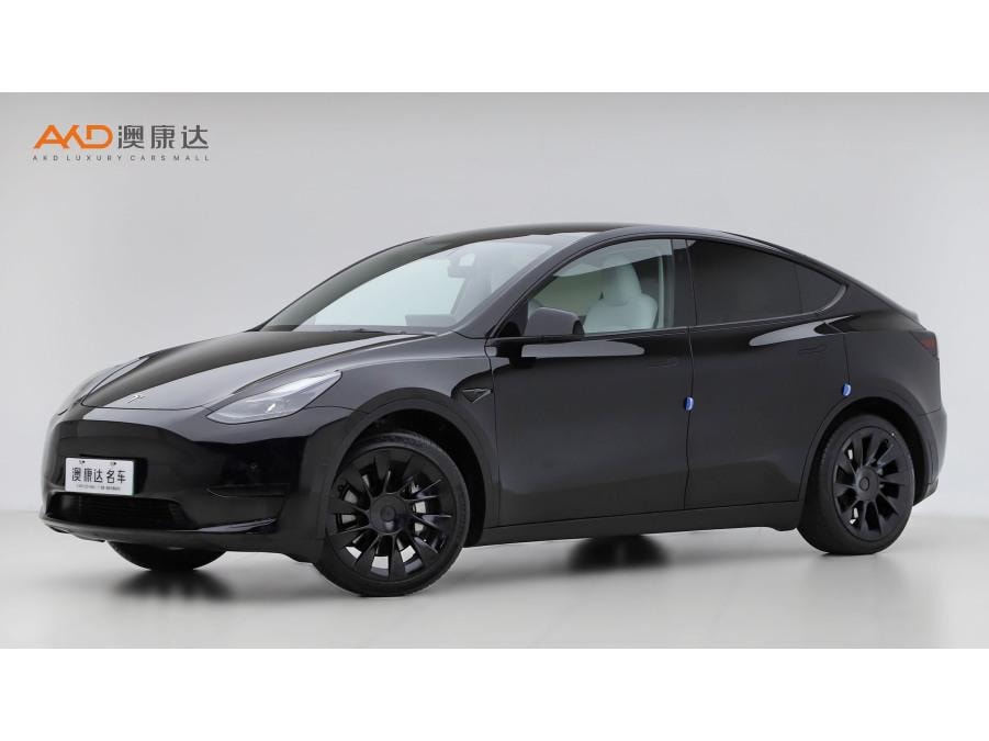 Tesla Model Y 2023 — фото автомобиля
