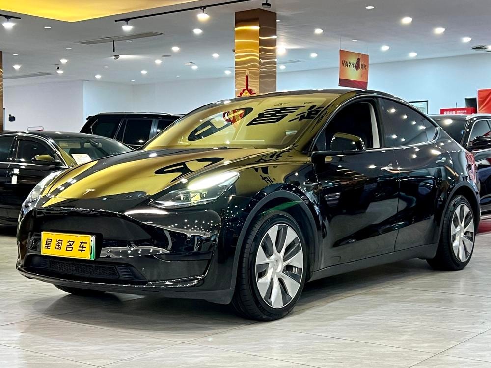 Tesla Model Y 2022 — фото автомобиля 1