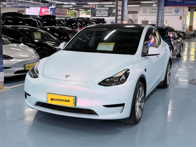 Tesla Model Y 2022 — фото автомобиля