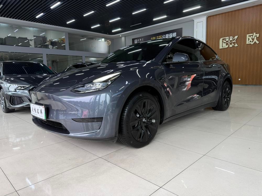 Tesla Model Y 2022 — фото автомобиля
