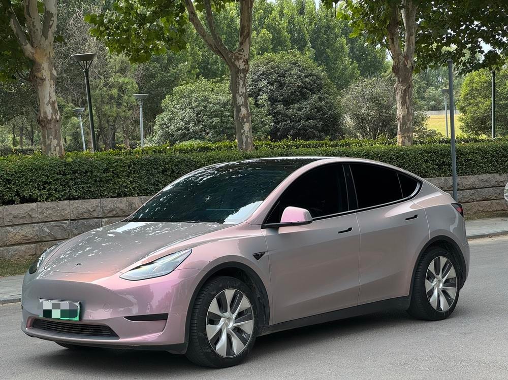 Tesla Model Y 2022 — фото автомобиля
