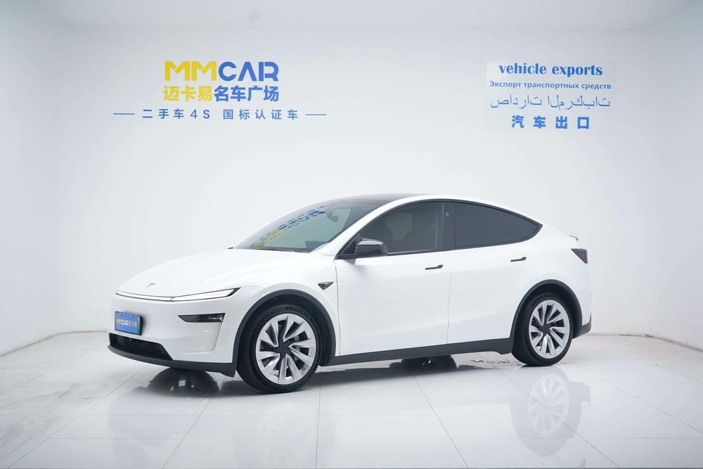Tesla Model Y 2025 — фото автомобиля