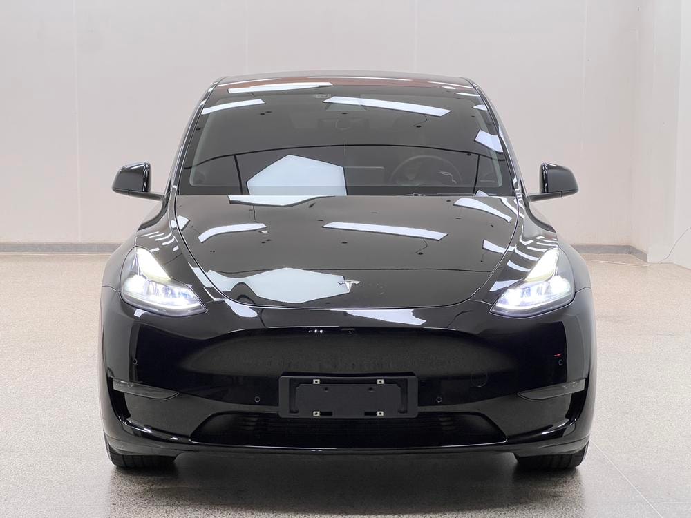 Tesla Model Y 2021 — фото автомобиля 1