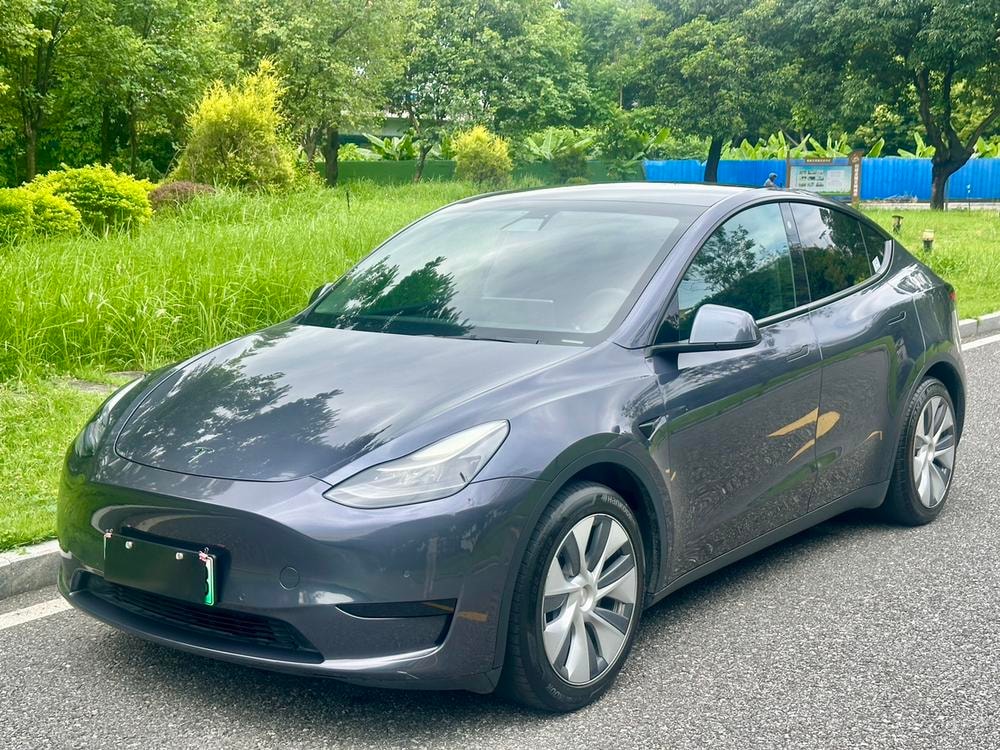 Tesla Model Y 2022 — фото автомобиля