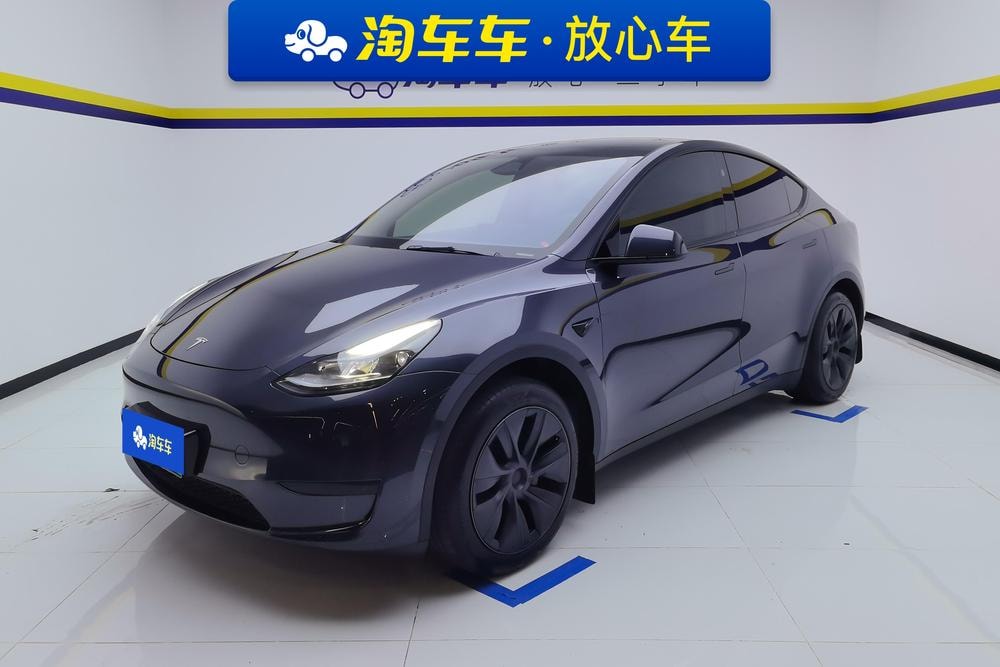 Tesla Model Y 2024 — фото автомобиля
