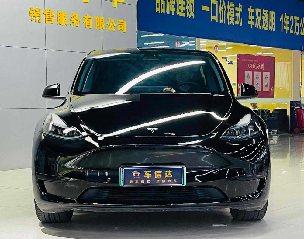 Tesla Model Y 2022 — фото автомобиля