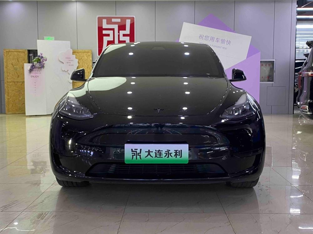 Tesla Model Y 2022 — фото автомобиля