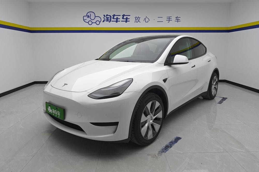 Tesla Model Y 2022 — фото автомобиля