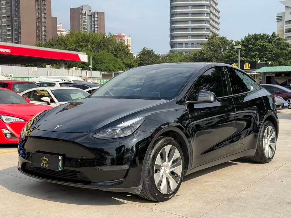 Tesla Model Y 2021 — фото автомобиля 1
