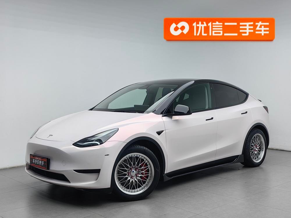 Tesla Model Y 2022 — фото автомобиля 1