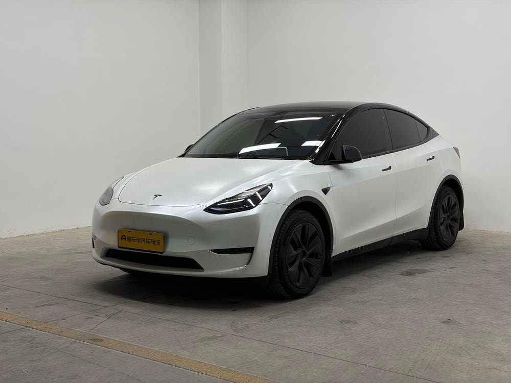 Tesla Model Y 2023 — фото автомобиля