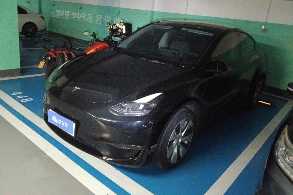 Tesla Model Y 2021 — фото автомобиля