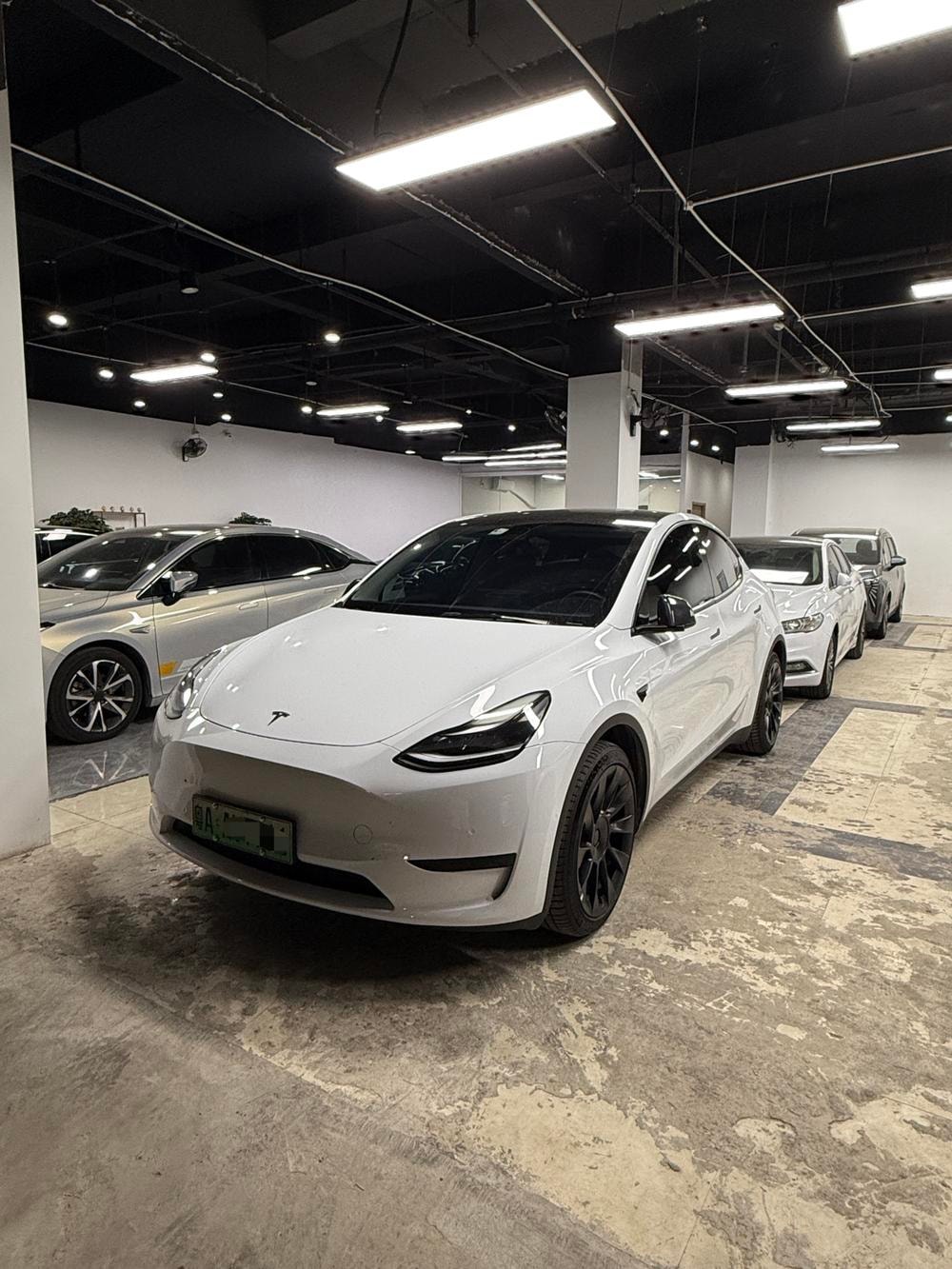 Tesla Model Y 2022 — фото автомобиля 1