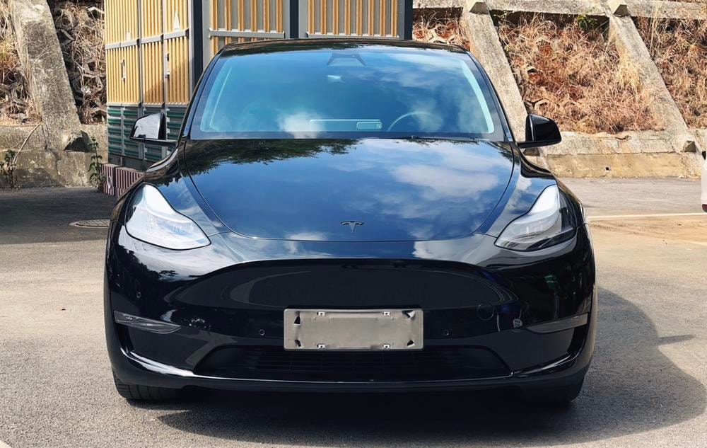 Tesla Model Y 2021 — фото автомобиля