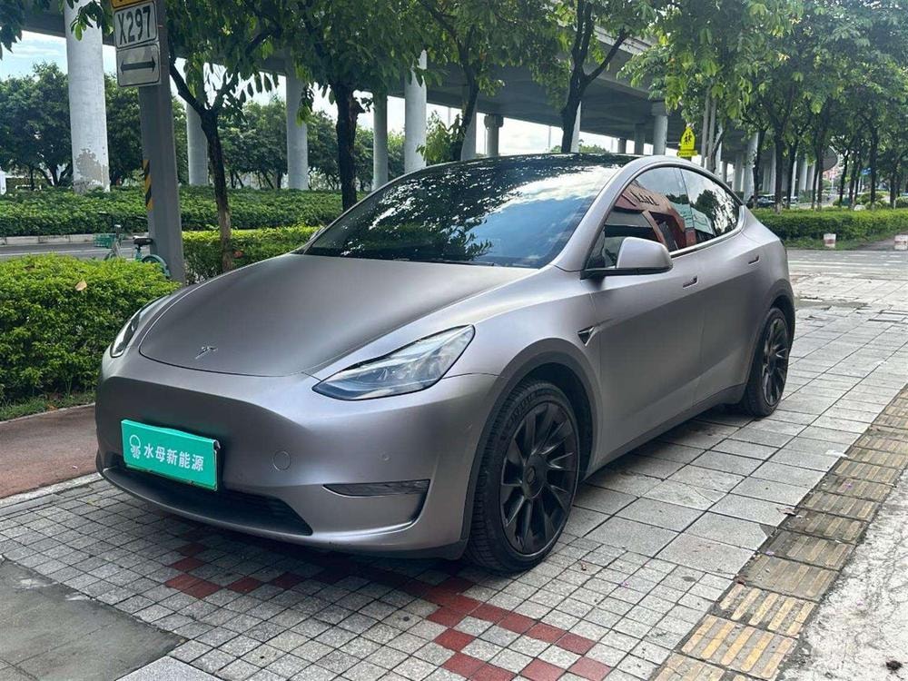 Tesla Model Y 2021 — фото автомобиля