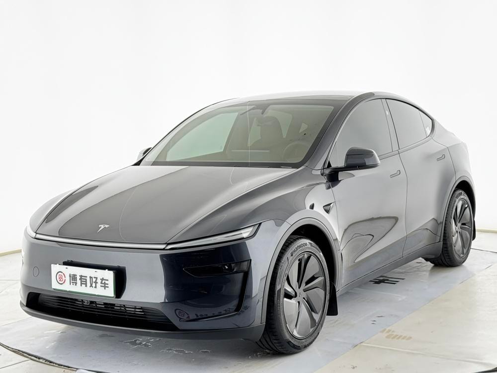 Tesla Model Y 2026 — фото автомобиля
