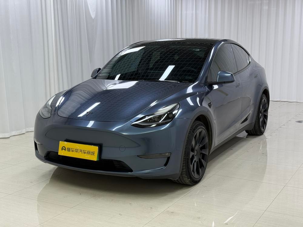 Tesla Model Y 2022 — фото автомобиля