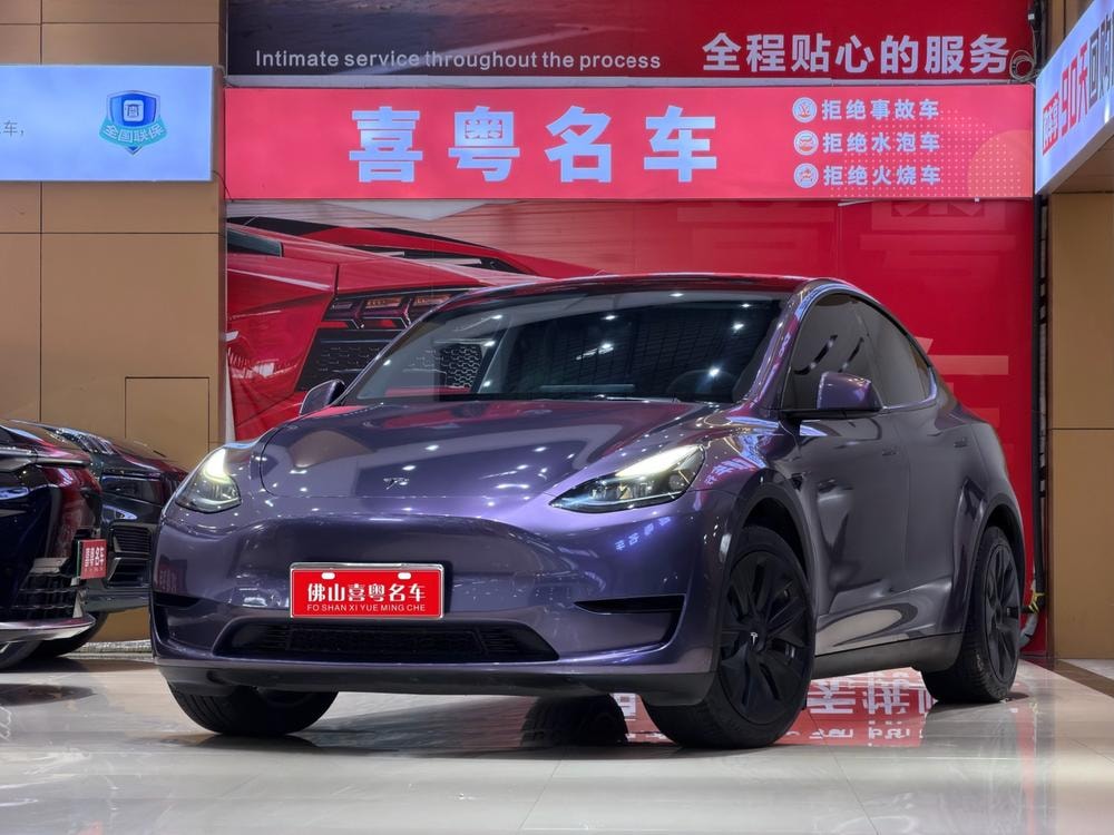 Tesla Model Y 2022 — фото автомобиля
