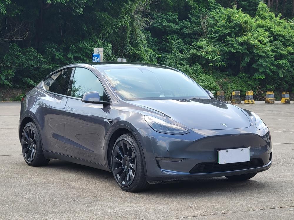 Tesla Model Y 2021 — фото автомобиля