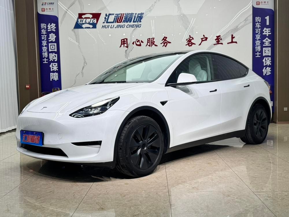 Tesla Model Y 2023 — фото автомобиля