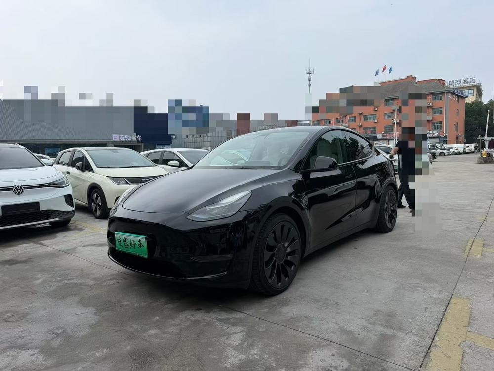 Tesla Model Y 2022 — фото автомобиля